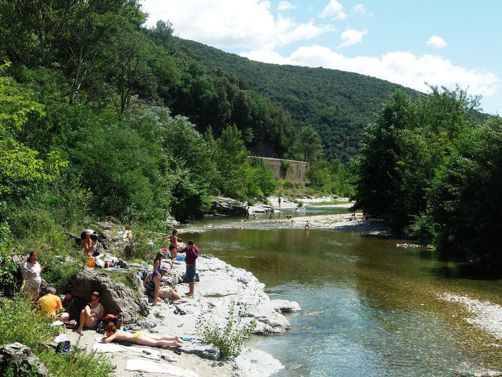 Hotel Camping Les Sources à Saint-Jean-du-Gard Extérieur photo