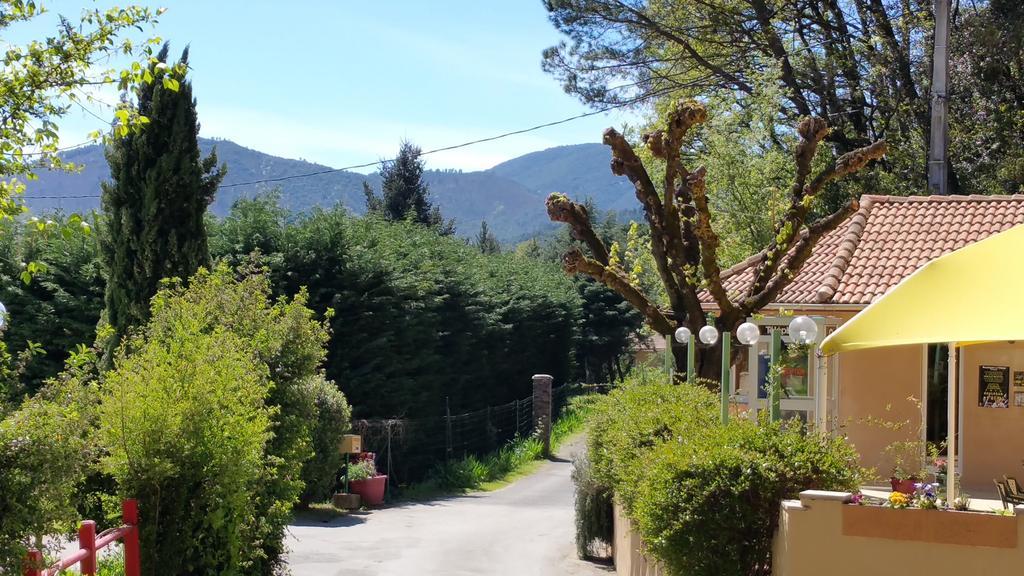 Hotel Camping Les Sources à Saint-Jean-du-Gard Extérieur photo