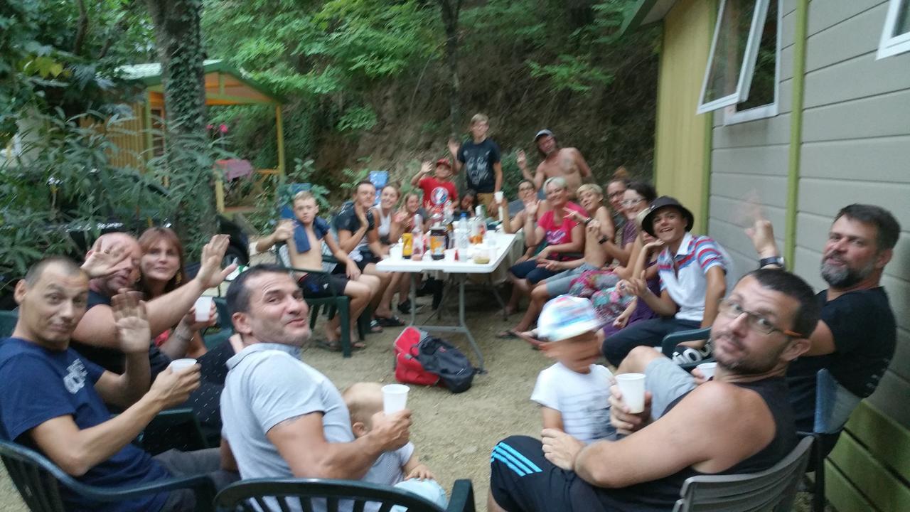 Camping Les Sources Saint-Jean-du-Gard Extérieur photo